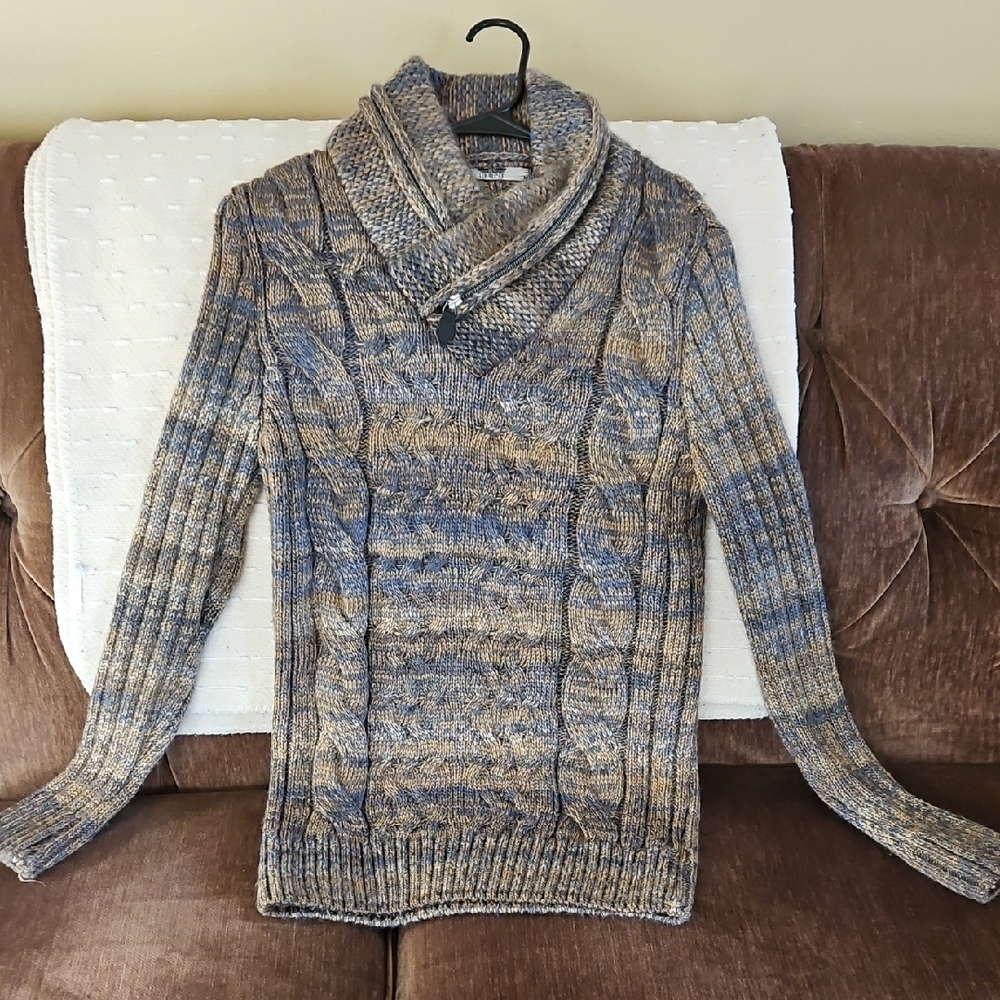 Women's Cable Knit Sweater - Blue and Tan